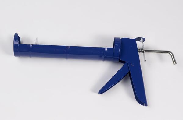 696C9 STANDARD CAULK GUN 10 OUNCE CARTRIDGE